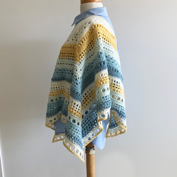 Triangle Crochet Scarf / Handmade Scarf - Picture 5 of 7